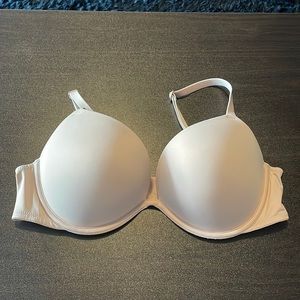 PINK. 36C wear everywhere super push up bra in cream color